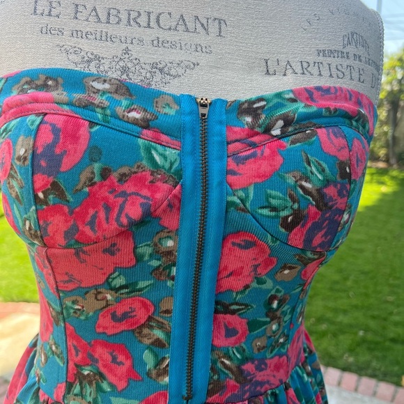 Swoon Boutique Blue and Pink Sundress Sleeveless Sweetheart - Picture 5 of 7